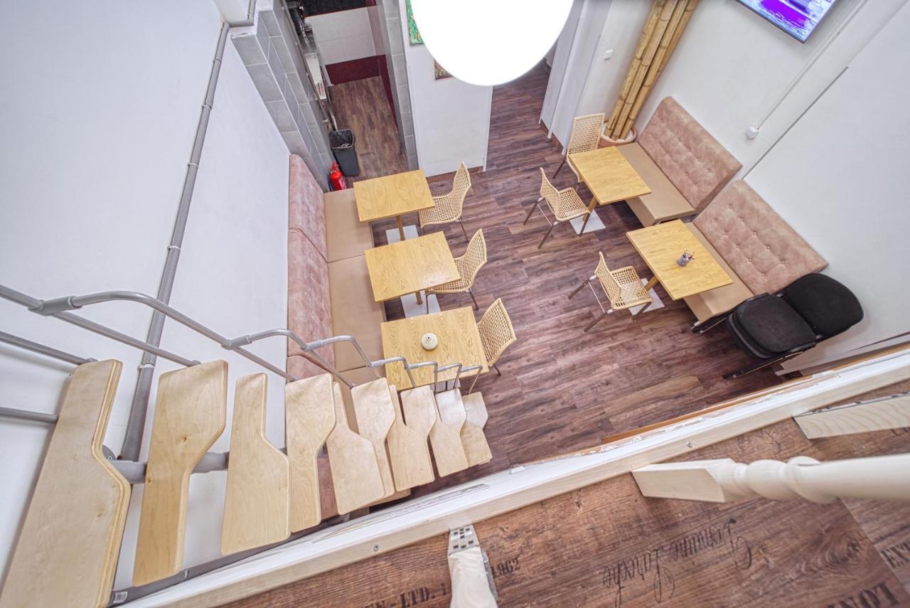 Hostel Orange Praha Bagian luar foto