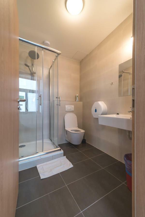 Hostel Orange Praha Bagian luar foto